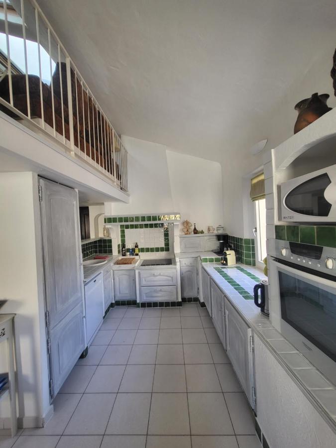 Appartement Au Coeur De La Sorgue L'Isle-sur-la-Sorgue Luaran gambar